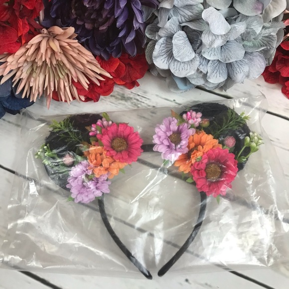 Minnie Mouse Floral Headband w/ Flowers & Crystals - Picture 8 of 8